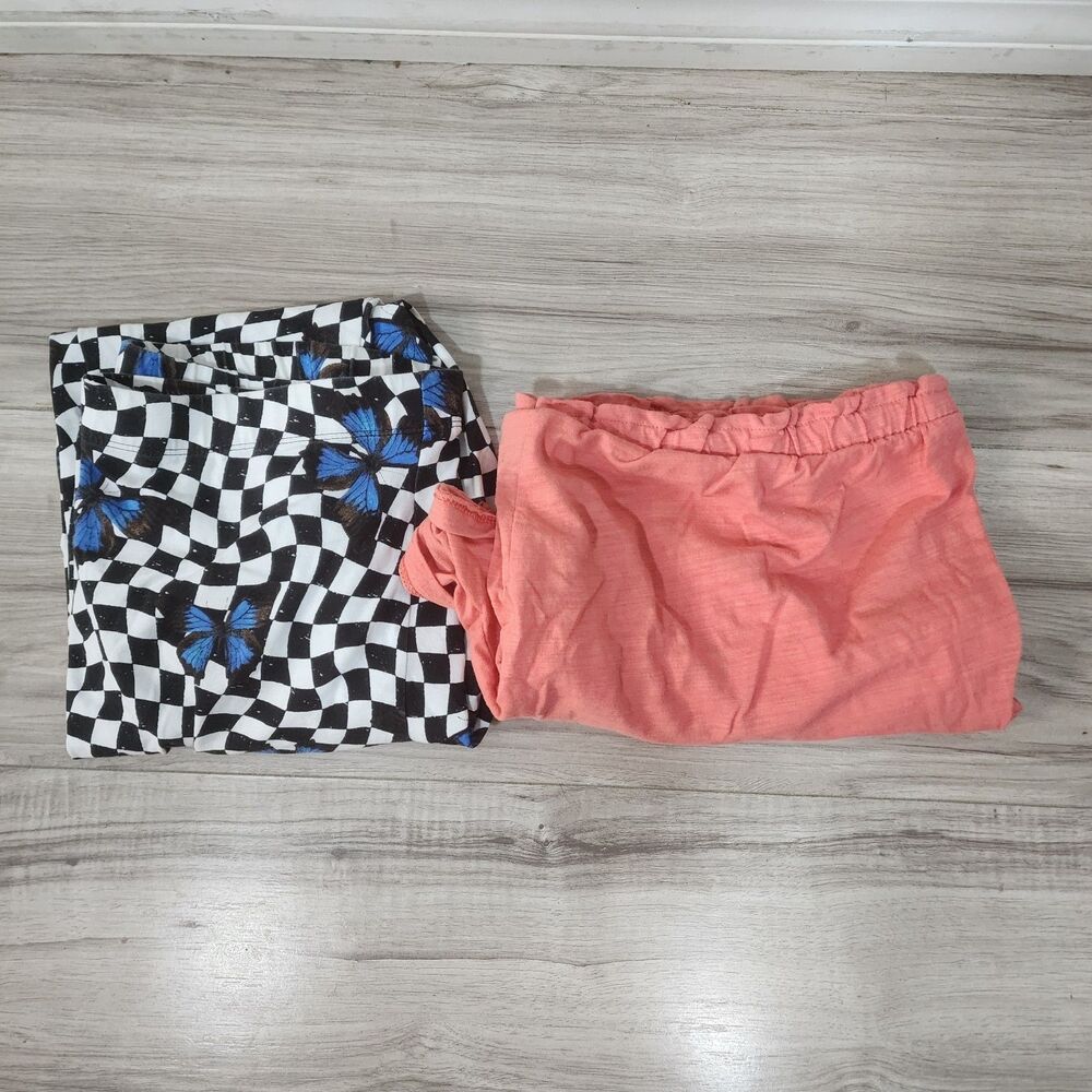 Women's Leggings & Short Size XL Lot of 2